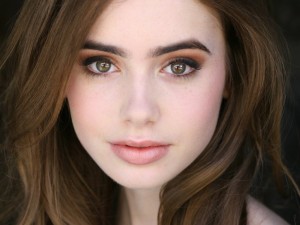 Lily-Collins-0061