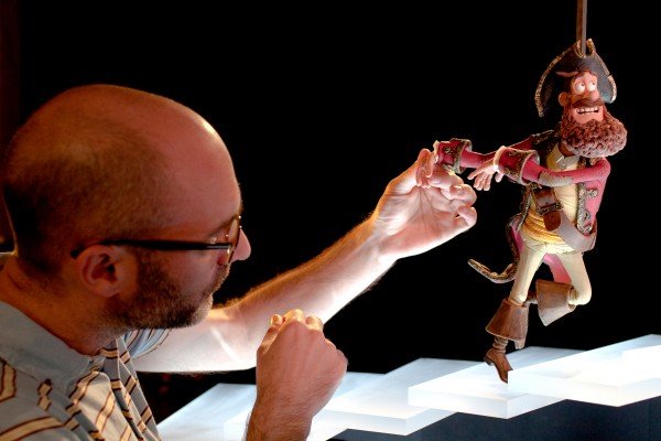 The-Pirates-Band-of-Misfits-behind-the-scene-image-5-600x400