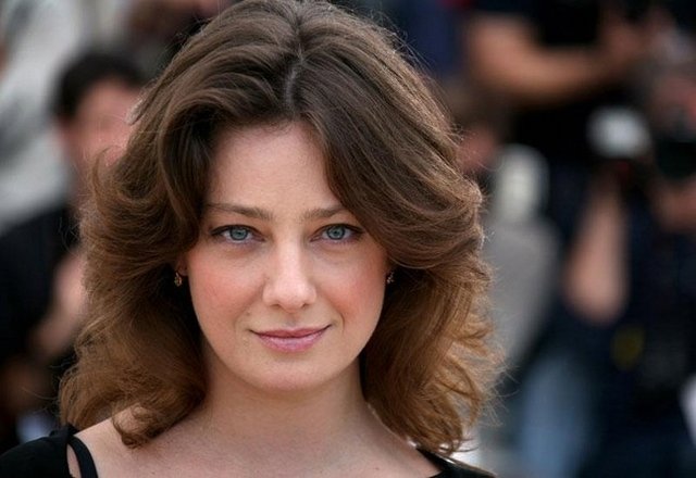 giovanna-mezzogiorno-a-cannes-2010