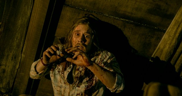 la-casa-il-remake-di-evil-dead-chiudera-il-future-film-festival-2013-4