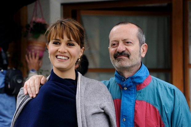 Un-boss-in-salotto-due-nuove-clip-dal-film-e-30-foto-della-commedia-di-Luca-Miniero-23