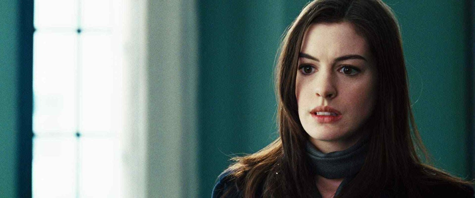anne hathaway evi newscinema