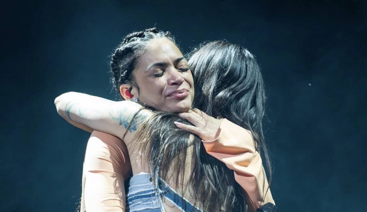 “Classista e orrenda”: ELODIE furiosa | Litigio tra donne alle prime ore del mattino “Classista e orrenda”: ELODIE furiosa | Litigio tra donne alle prime ore del mattino