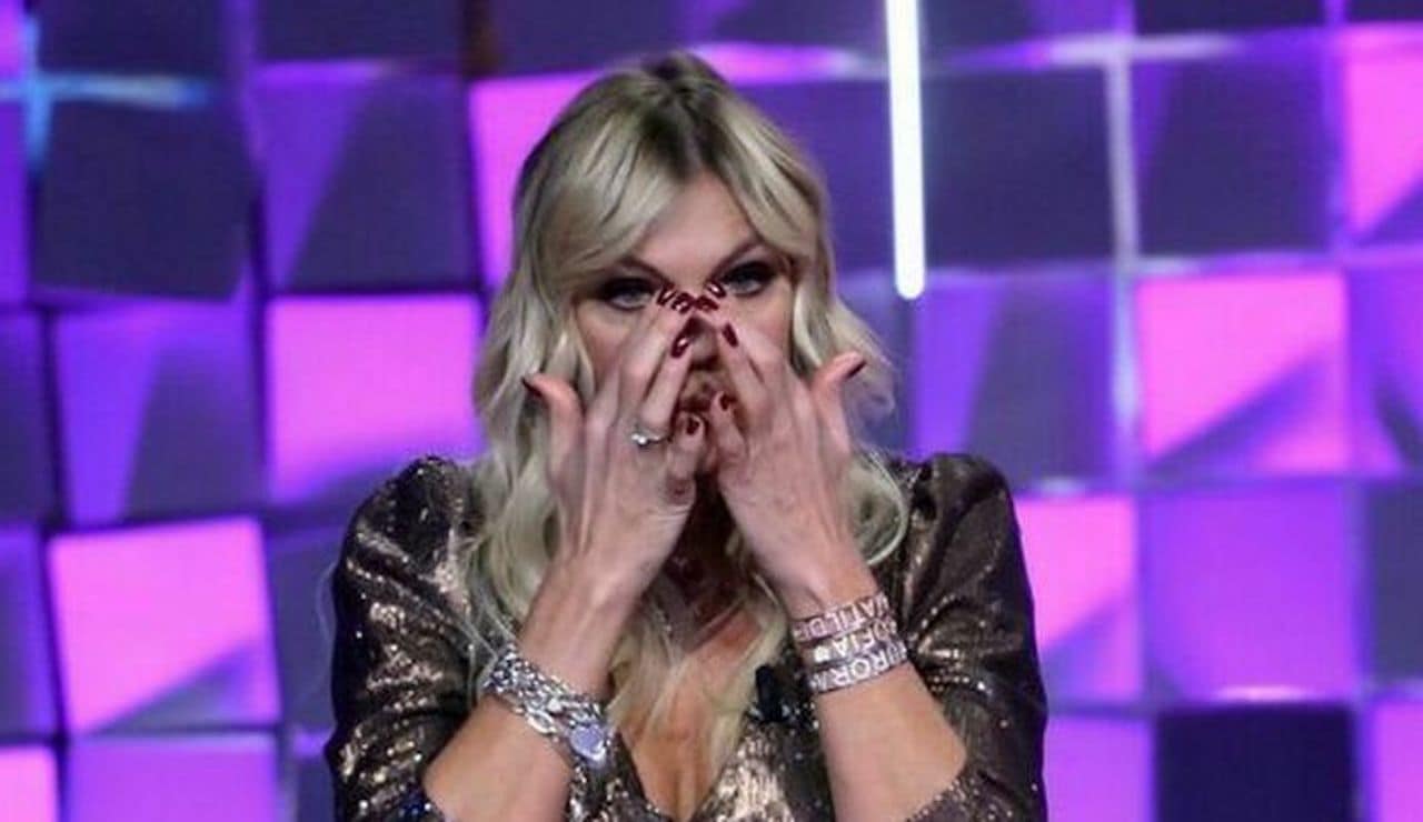 “Qualche anno di vita…”: Matilde Brandi, il dramma è terribile | Lacrime di dolore