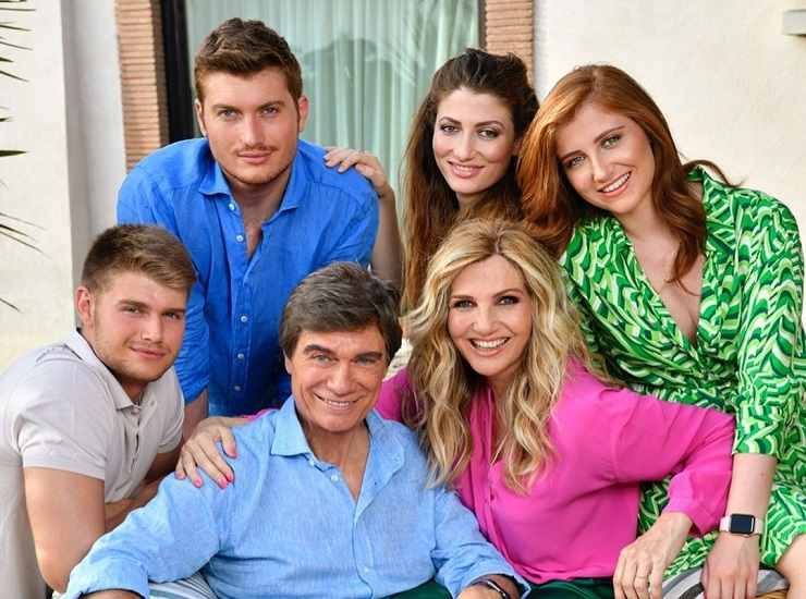 Lorella Cuccarini, il marito e i figli