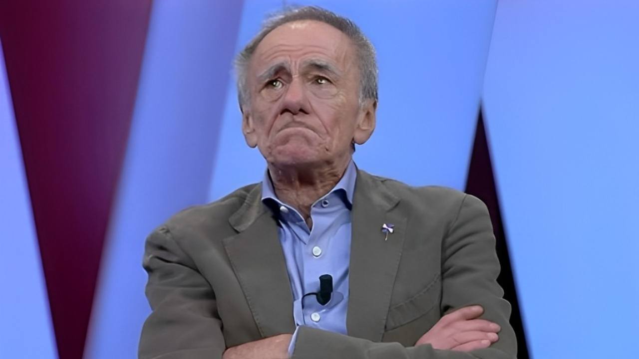 Roberto Vecchioni non si trattiene