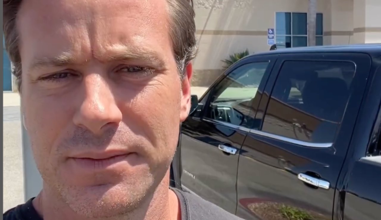 armie hammer regalo compleanno