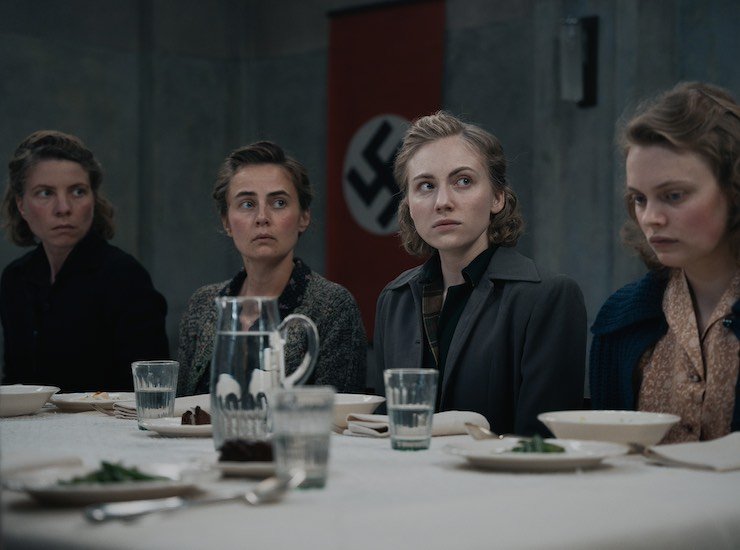 Una scena de Le Assaggiatrici (fonte: Vision Distribution) - NewsCinema.it