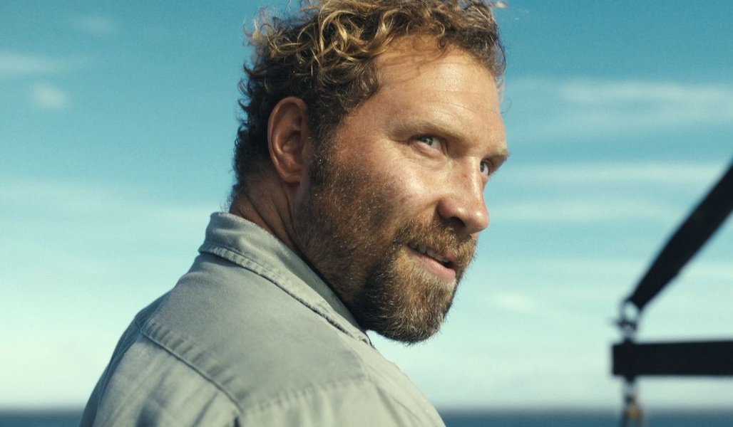 Tucker (alias Jai Courtney) in una scena del film Dangerous Animals