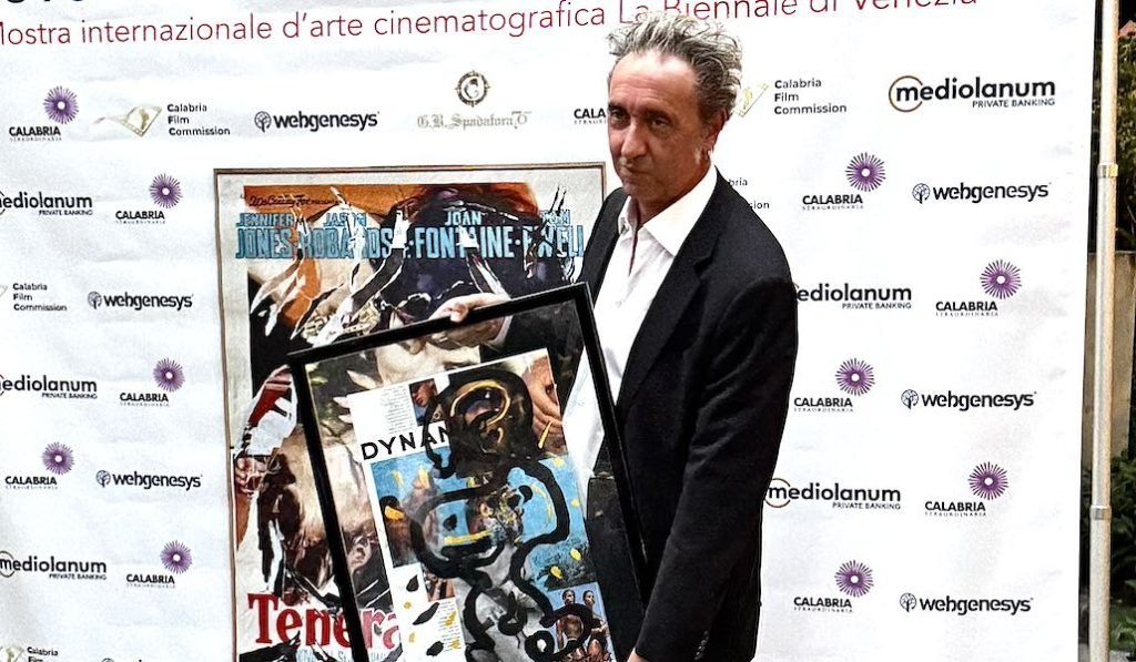 Paolo Sorrentino con il Premio Fondazione Mimmo Rotella 2025