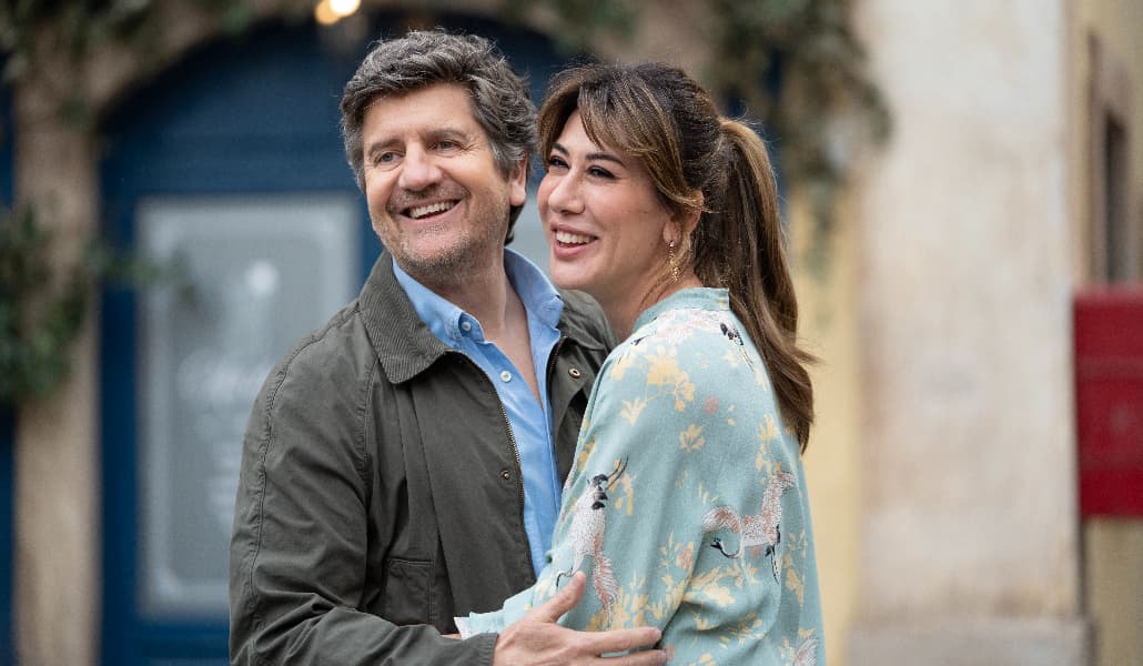 Un bel giorno, la recensione: Fabio De Luigi firma una commedia che sorprende