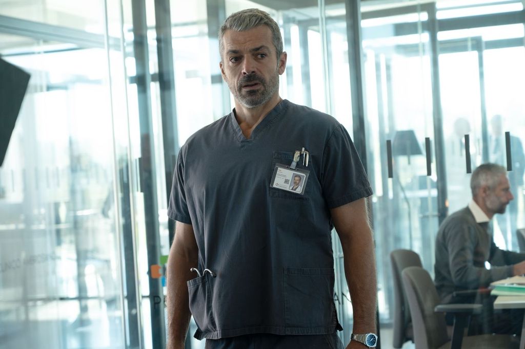 Luca Argentero interpreta Andrea Fanti in DOC Nelle tue mani 4 su Rai 1