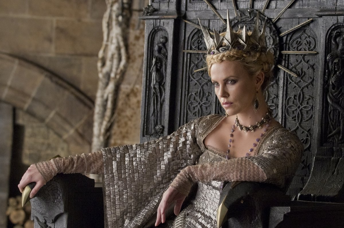 Regina Ravenna - Charlize Theron (Biancaneve e il Cacciatore) 